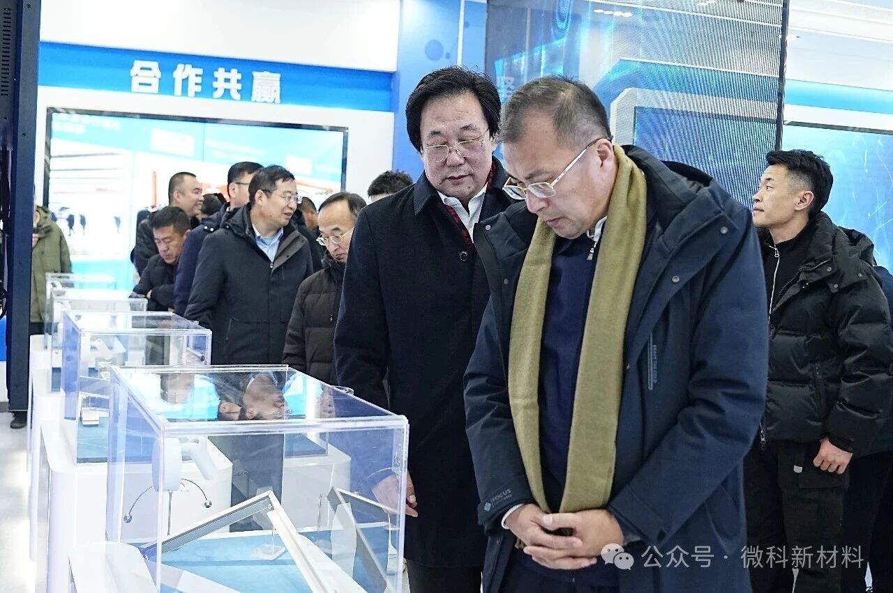 三级人大代表视察团莅临微科 一座现代化智慧工厂重塑代表们对“老包头”的“新印象”